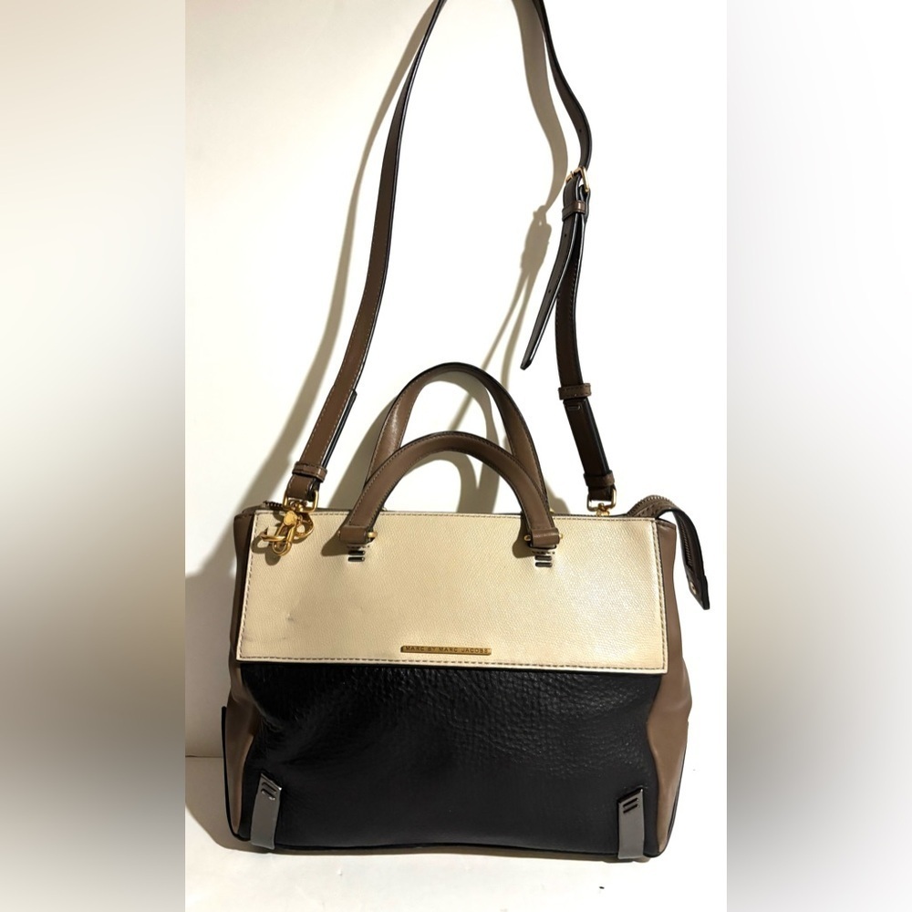 Marc by Marc Jacob’s Elegant Black and Cream satchel Handbag